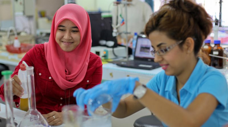 Two women working in a laboratory