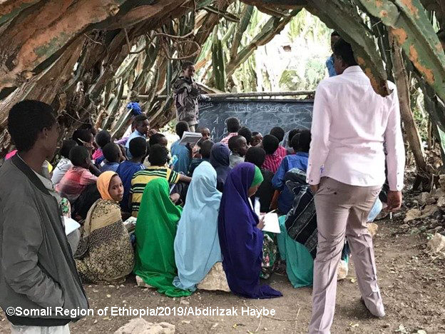Somali pastoralist children in outside classroom