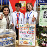 Students at the Feria Nacional CERA in Ecuador.
